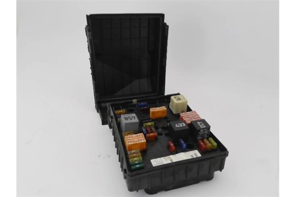 Recambio de caja fusibles/rele para volkswagen golf v (1k1) 1.6 referencia OEM IAM 1K0937124 1K0937124K 