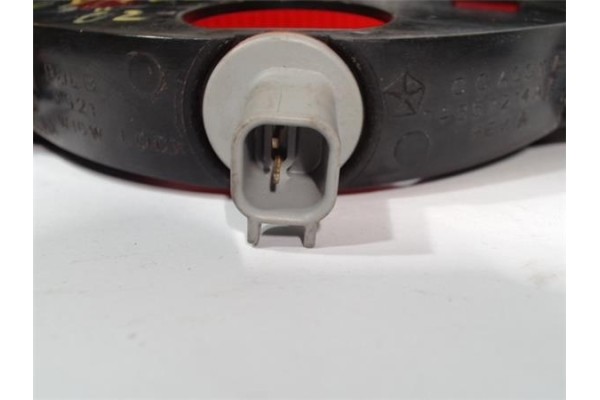 Recambio de luz central de freno para chrysler voyager (rg) 2.5 crd lx grand voyager referencia OEM IAM 58622E  