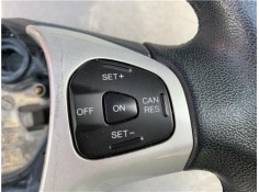 Recambio de volante para ford fiesta vi 1.6 tdci referencia OEM IAM 1760721  