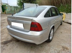 opel vectra b berlina del año 2000