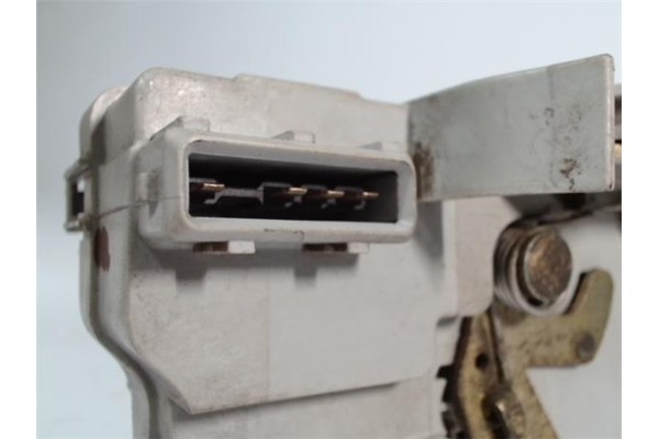 Recambio de cerradura puerta trasero derecha para peugeot 307 (3a/c) 1.6 16v referencia OEM IAM 9138C0  