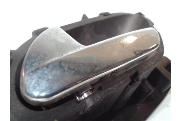 Recambio de manilla int. puerta delantero derecha para citroen c4 coupe 2.0 vts referencia OEM IAM 96435311VD  