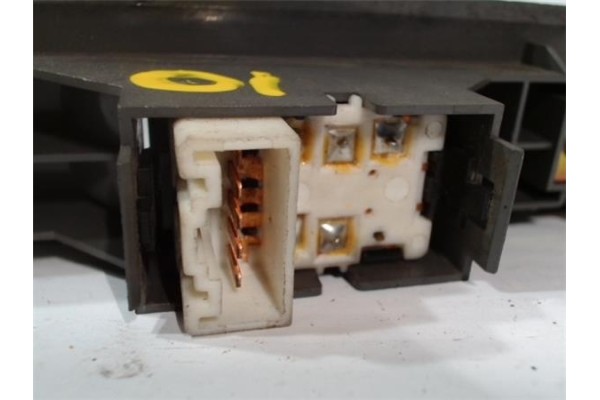 Recambio de mando elevalunas para suzuki swift (agz/azh/nz) 1.6 sport referencia OEM IAM   