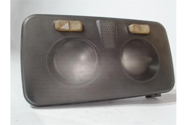 Recambio de luz delantero central techo para alfa romeo 147 (190) 1.9 jtd distinctive referencia OEM IAM 1520400000 0884200 