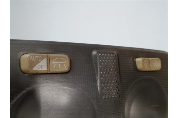 Recambio de luz delantero central techo para alfa romeo 147 (190) 1.9 jtd distinctive referencia OEM IAM 1520400000 0884200 