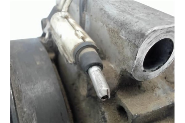 Recambio de compresor aire acond. para renault twingo i (c06) 1.2 benneton referencia OEM IAM 7700111182  7700115830 , RENAULT |