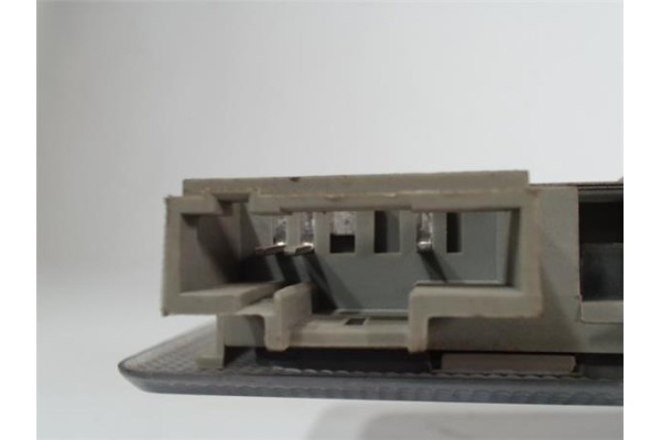 Recambio de luz delantero central techo para nissan almera (n16/e) 1.8 visia referencia OEM IAM   