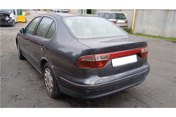seat toledo (1m2) del año 2002