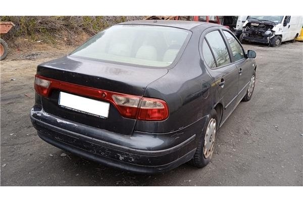 seat toledo (1m2) del año 2002