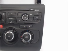 Recambio de embellecedor consola central para citroen c4 berlina 1.6 exclusive referencia OEM IAM 9666027177 00030358 