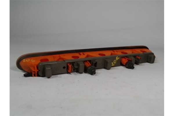 Recambio de luz central de freno para peugeot 206 1.6 xs clim referencia OEM IAM  3802 