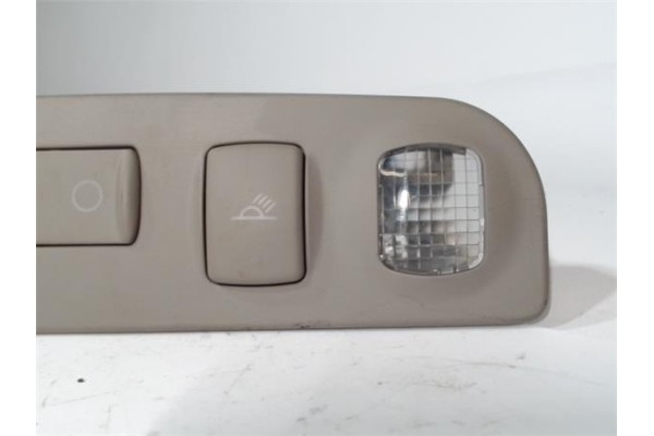Recambio de luz delantero central techo para audi a3 (8l) 1.8 t ambiente quattro referencia OEM IAM 8L4947111  