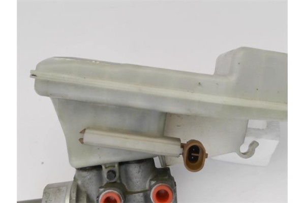 Recambio de bomba freno para opel astra k berlina 5p 1.6 dynamic referencia OEM IAM 13486143 42704192 