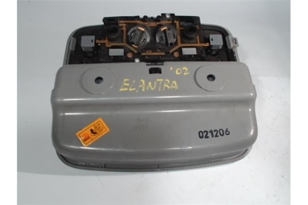 Recambio de luz delantero central techo para hyundai elantra (xd) 2.0 gls (5-ptas.) (2004) referencia OEM IAM 928702D  