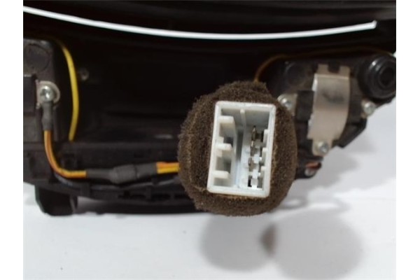 Recambio de luz delantero central techo para hyundai coupe (rd) 2.0 fx xplod referencia OEM IAM 92820270  
