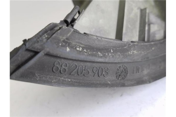 Recambio de intermitente delantero dcho para saab 9-3 berlina 2.0 aero turbo referencia OEM IAM 88205903  