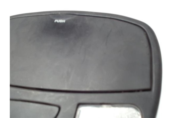 Recambio de luz delantero central techo para hyundai coupe (rd) 2.0 fx xplod referencia OEM IAM 92820270  