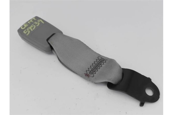 Recambio de anclaje cinturon trasero central para kia sorento (bl) 2.5 crdi referencia OEM IAM 898403E200CY  