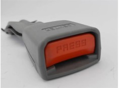 Recambio de anclaje cinturon trasero central para kia sorento (bl) 2.5 crdi referencia OEM IAM 898403E200CY  