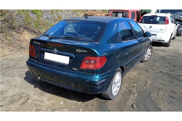 citroen xsara berlina del año 2000