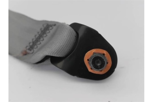 Recambio de anclaje cinturon trasero derecho para kia sorento (bl) 2.5 crdi referencia OEM IAM 898203E000CY  