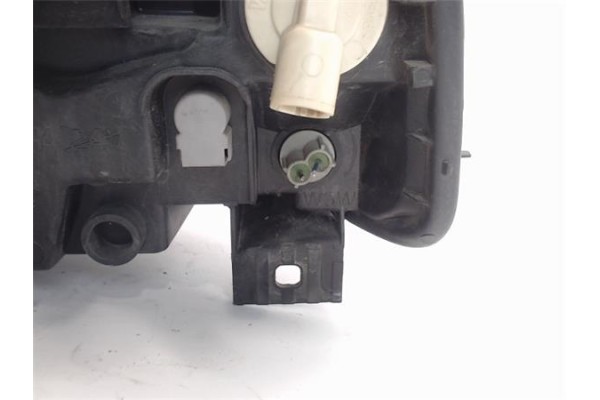 Recambio de faro delantero dcho para dacia logan 1 referencia OEM IAM 8200211006 89029770 