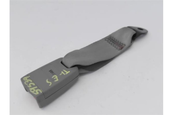 Recambio de anclaje cinturon trasero izquierdo para kia sorento (bl) 2.5 crdi referencia OEM IAM 898103E000CY  