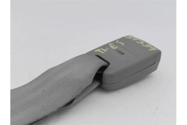 Recambio de anclaje cinturon trasero izquierdo para kia sorento (bl) 2.5 crdi referencia OEM IAM 898103E000CY  