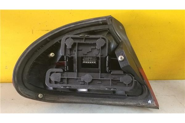 Recambio de piloto trasero derecho para opel tigra 1.4 16v referencia OEM IAM 90482001   Recambio de piloto trasero derecho para opel tigra 1.4 16v referencia OEM IAM 90482001