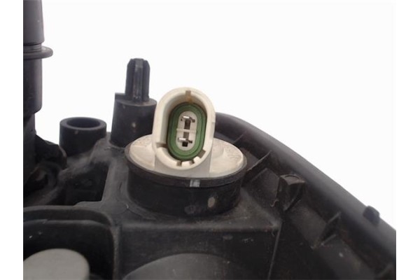 Recambio de faro delantero dcho para dacia logan 1 referencia OEM IAM 8200211006 89029770 