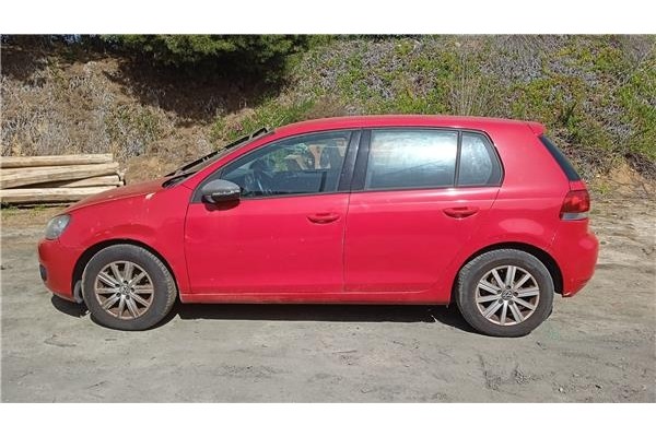 volkswagen golf vi (5k1) del año 2010
