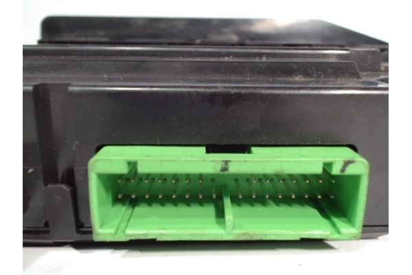 Recambio de mando elevalunas para volvo s60 berlina 2.4 d5 kinetic (136kw) referencia OEM IAM 8673187 MP262200078 