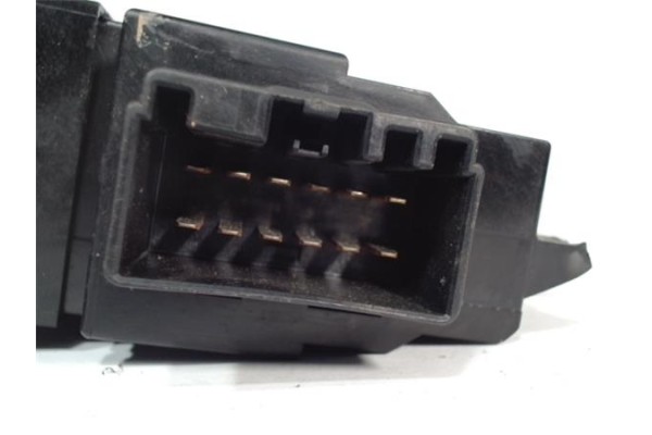 Recambio de mando elevalunas para volvo s60 berlina 2.4 d5 kinetic (136kw) referencia OEM IAM 8673187 MP262200078 