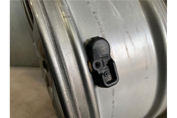 Recambio de llanta para toyota verso (aur2/zgr2) 1.6 d d4-d referencia OEM IAM 426110F140  