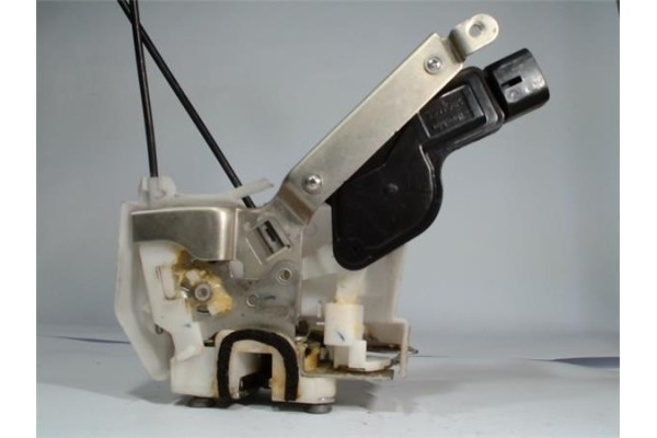 Recambio de cerradura puerta trasero izquierda para suzuki alto (amf310) 1.0 referencia OEM IAM 82302M68K01  