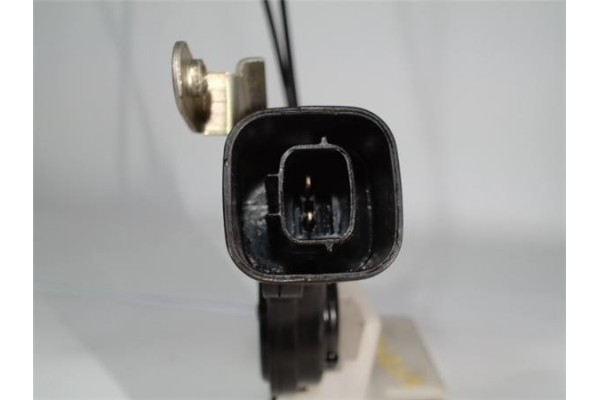 Recambio de cerradura puerta trasero izquierda para suzuki alto (amf310) 1.0 referencia OEM IAM 82302M68K01  