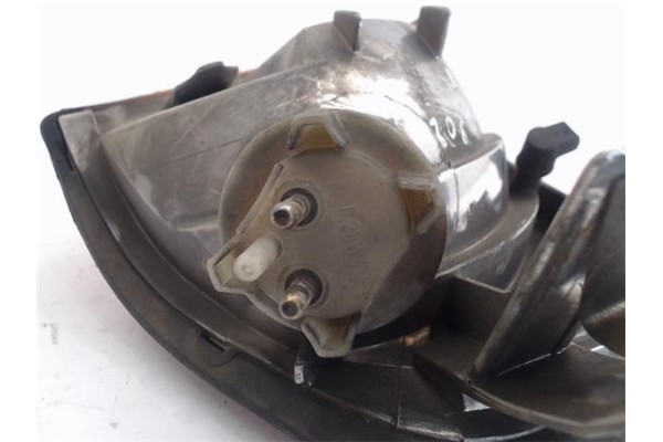 Recambio de intermitente delantero izquierdo para mercedes-benz clase c (bm 202) berlina referencia OEM IAM 2028260543 085294 63