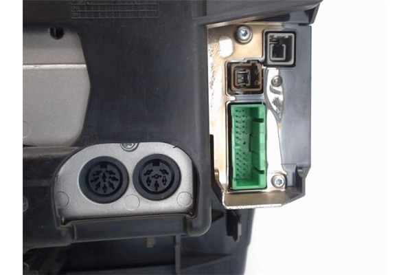 Recambio de radio / cd para volvo s60 berlina 2.4 d5 referencia OEM IAM 36050127 30722446 