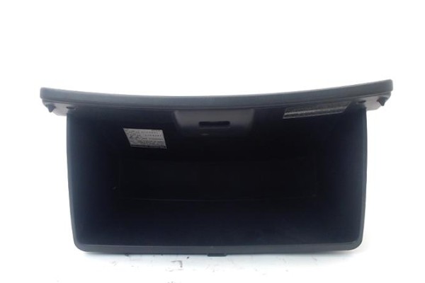 Recambio de guantera salpicadero para toyota corolla (e12) 2.0 d-4d referencia OEM IAM 5555012410B0  