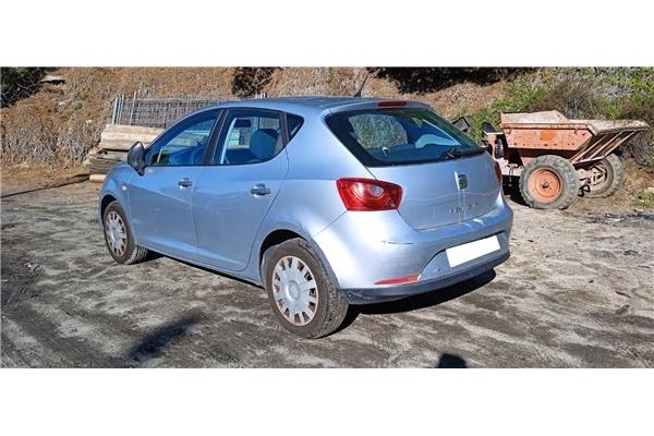 seat ibiza berlina (6j5) del año 2010
