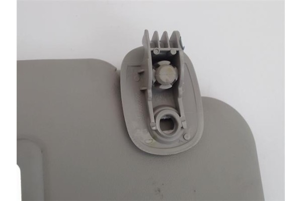Recambio de parasol derecho para dacia sandero i 1.2 16v referencia OEM IAM 964006011R  