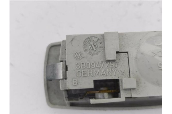 Recambio de luz interior techo para volkswagen golf iv berlina (1j1) 1.9 25 aniversario referencia OEM IAM 3B0947291  