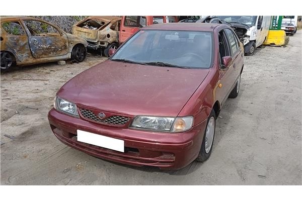nissan almera (n15) del año 1999