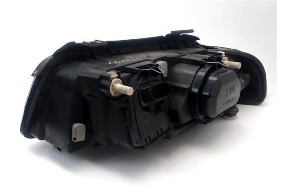 Recambio de faro delantero dcho para audi a4 berlina (b5) 1.9 tdi referencia OEM IAM 8D0941030AM  
