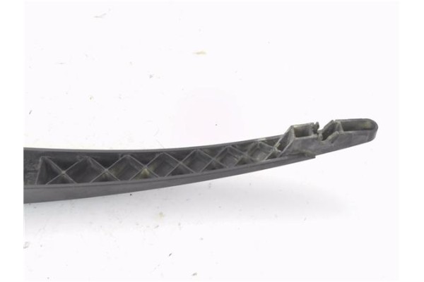 Recambio de brazo limpiaparabrisas trasero para renault scenic i (ja...) 1.6 16v (ja0b, ja04, ja11) referencia OEM IAM 770104236