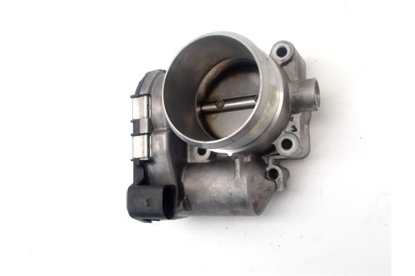 Recambio de mariposa admision para audi a4 avant (8e) 1.8 t referencia OEM IAM 68133062  