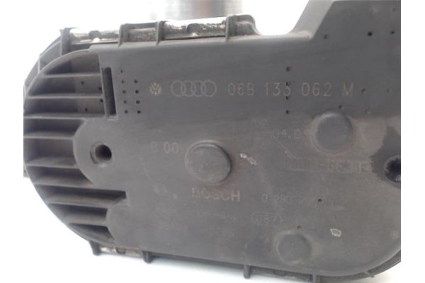 Recambio de mariposa admision para audi a4 avant (8e) 1.8 t referencia OEM IAM 68133062  