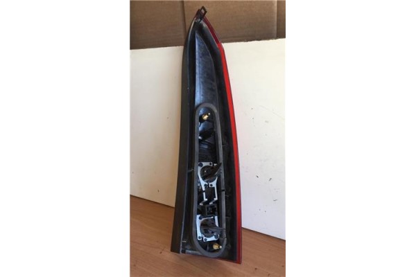 Recambio de piloto trasero izquierdo para volvo v70 familiar 2.0 t referencia OEM IAM 9154493 152843 