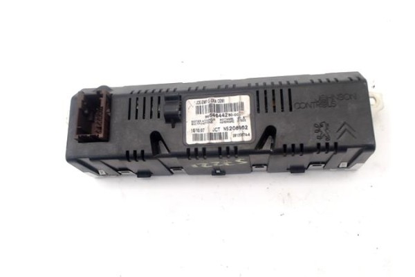 Recambio de display para peugeot 207 1.6 16v vti referencia OEM IAM 659350  