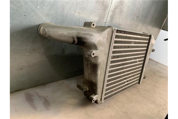 Recambio de intercooler para nissan trade furgón 3.0 tdic referencia OEM IAM 130030051F  